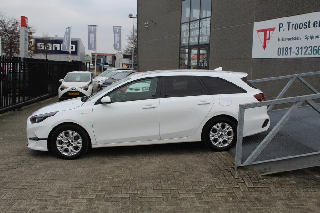Kia Ceed Sportswagon 1.0 T-GDi DynamicPlusLine Stoelverwarmi, Auto's, Kia, Voorwielaandrijving, Gebruikt, Euro 6, Wit