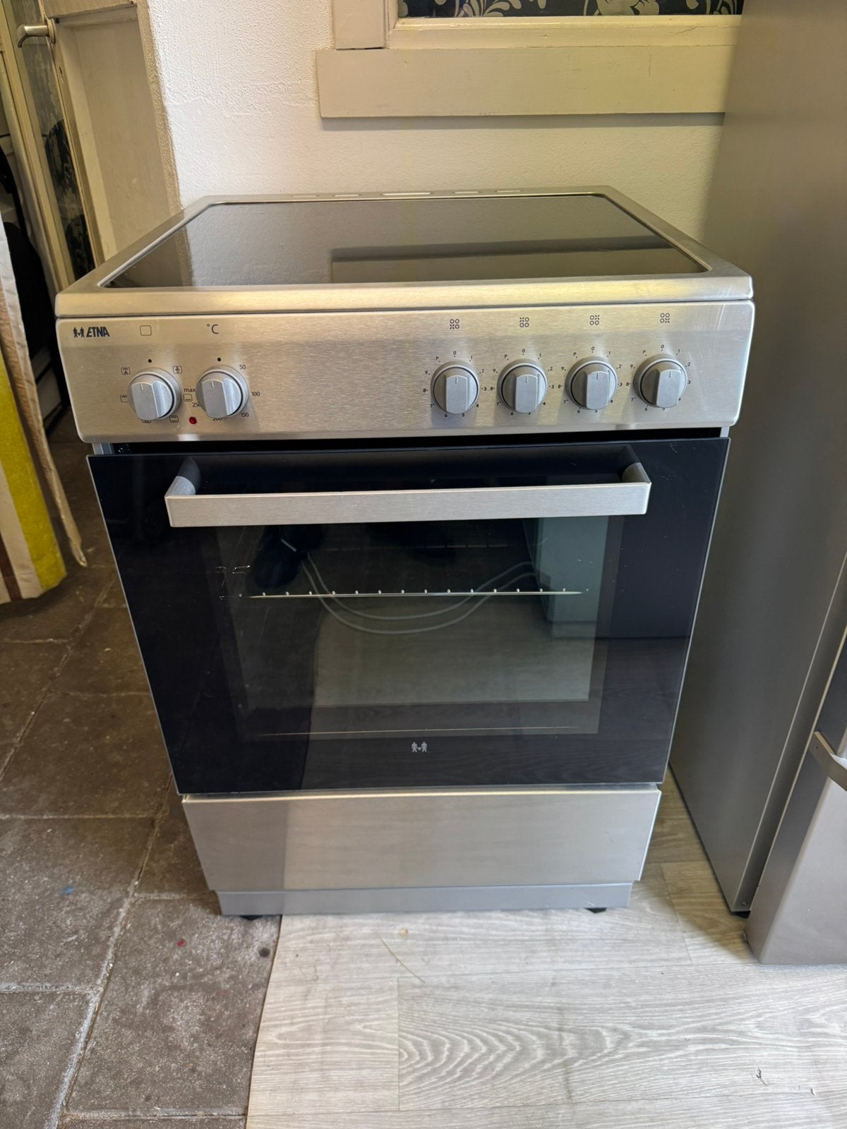 ETNA | RVS INDUCTIE FORNUIS | 2 FASE | Schoon | Werkt Goed, Ophalen, Gebruikt, Hete lucht, Heteluchtoven