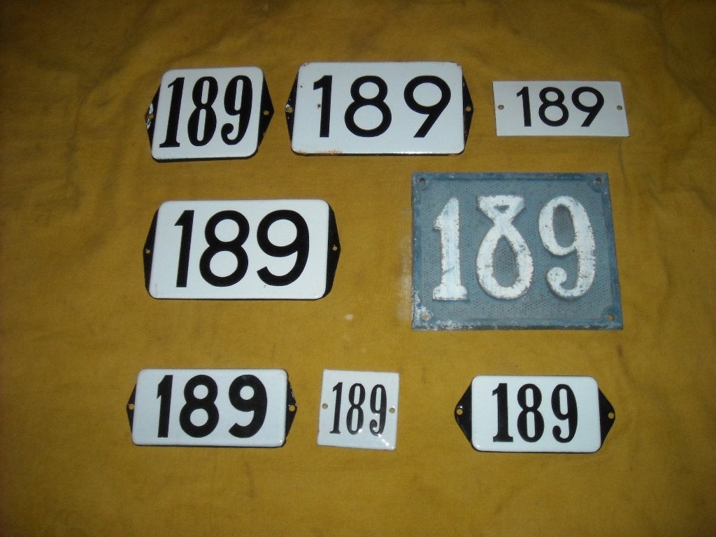 oud emaille huisnummer 189 ook 190 191 192 193 194 195 196 7, Ophalen of Verzenden