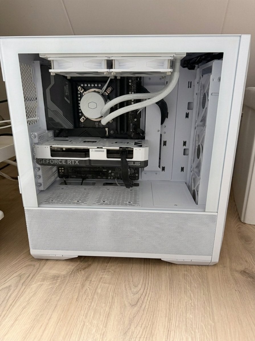 Krachtige Witte Gaming PC - RTX, i5, 16GB RAM, 1TB SSD, Computers en Software, Ophalen of Verzenden, Zo goed als nieuw, Gaming