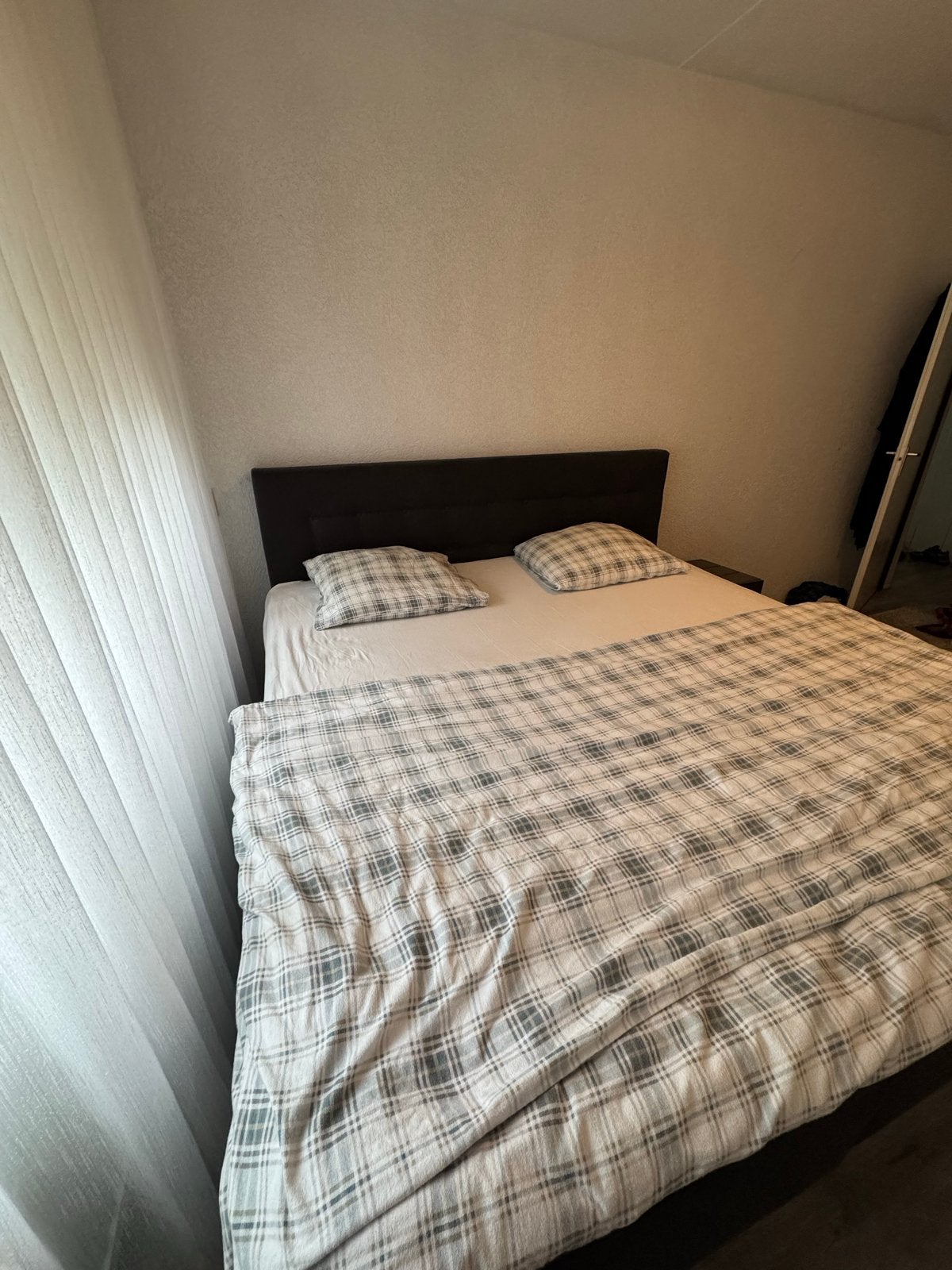 Boxspring 180x200 met hoofdbord, Gebruikt, Zwart, Tweepersoons, Ophalen of Verzenden