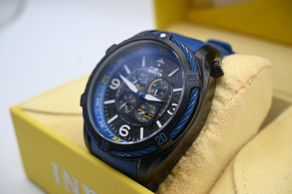 Invicta Aviator 28077 Quartz Horloge - Nette gebruikte staat, 1 Invicta Way, Hollywood, FL 33021, USA, Gebruikt, Blauw, Invicta