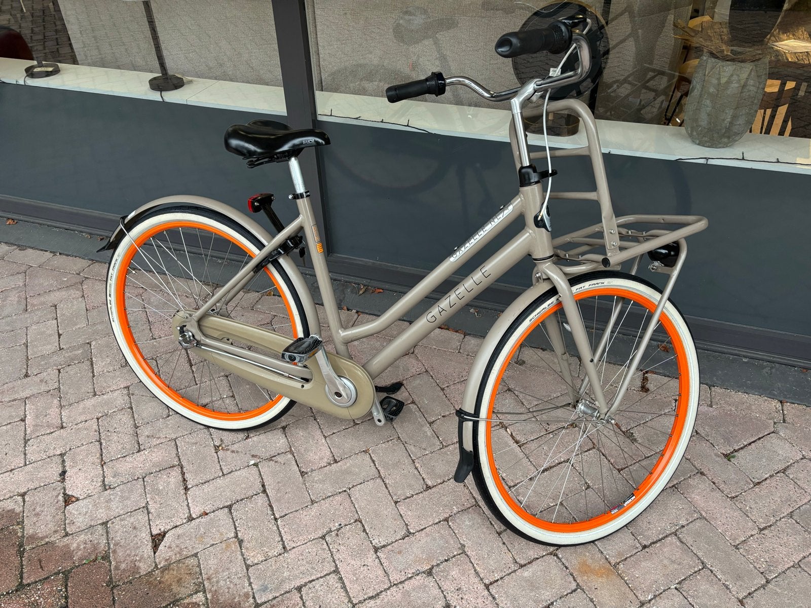 Foto 2 van Gazelle Duty NL Transportfiets - Zo goed als nieuw