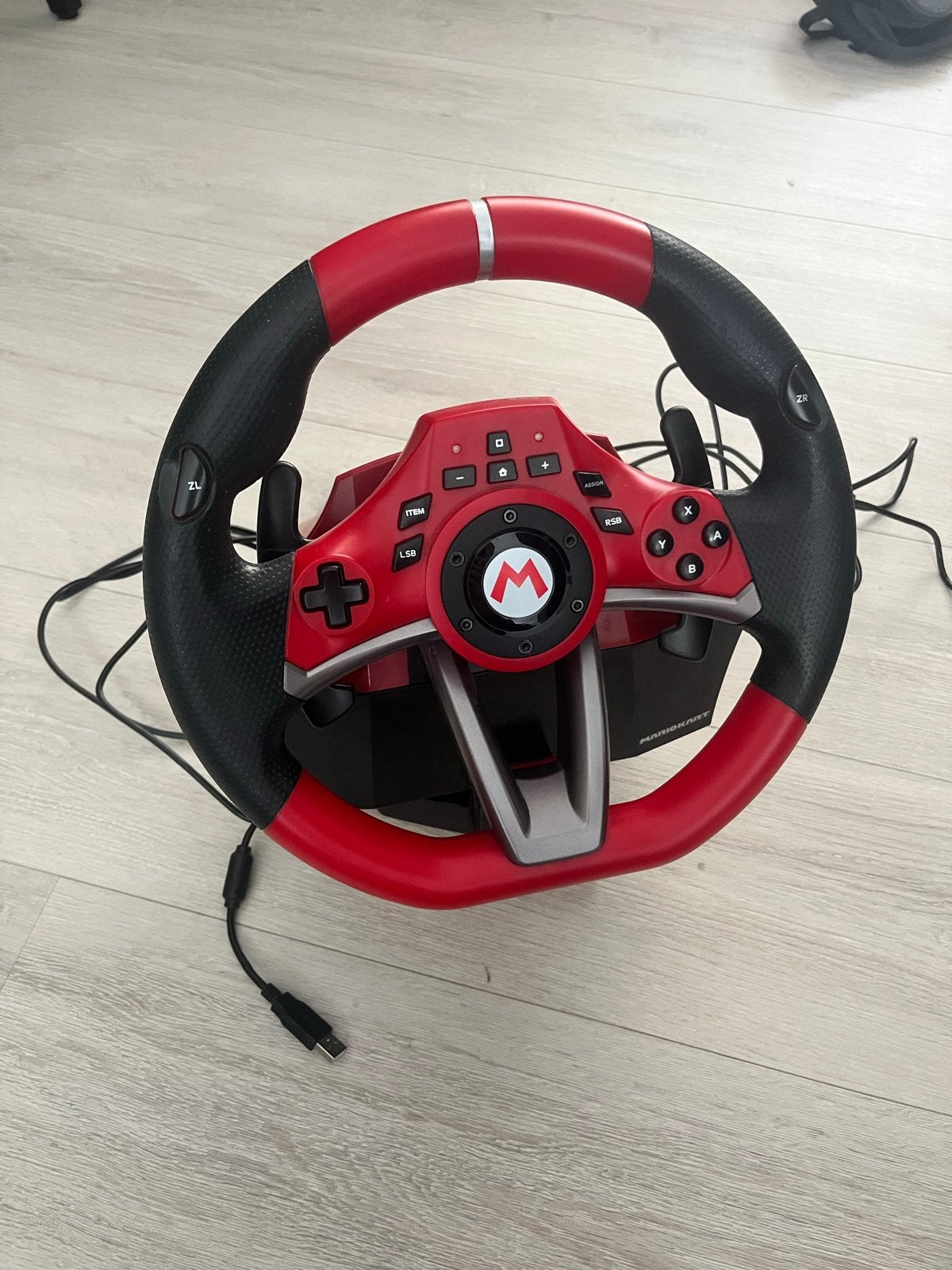 Mario Kart stuur met pedalen - Zo goed als nieuw, Spelcomputers en Games, Spelcomputers | Nintendo Switch, Ophalen, Zo goed als nieuw
