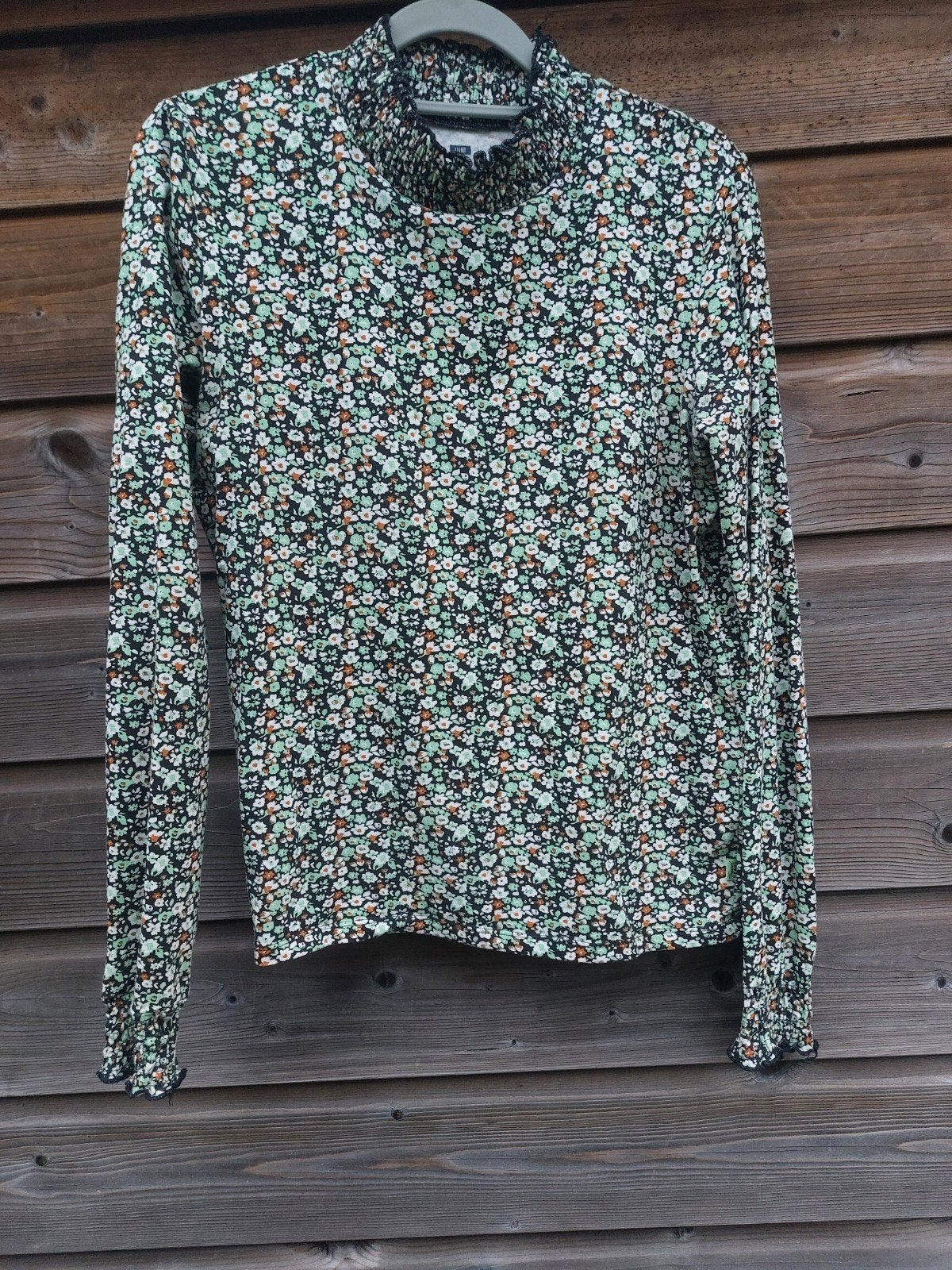 Bewerkt shirtje groen WE Fashion maat 170/176, Verzenden, Zo goed als nieuw, Jongen, Shirt of Longsleeve