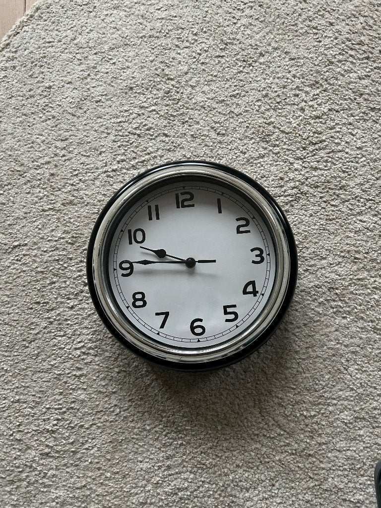 Wandklok klok  stationsklok kunststof, Huis en Inrichting, Woonaccessoires | Klokken, Ophalen of Verzenden, Zo goed als nieuw