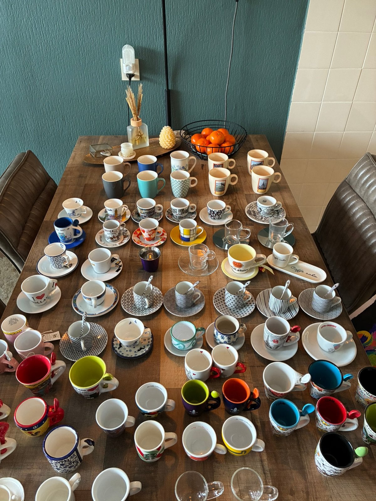 Collectie koffie kopjes, Ophalen