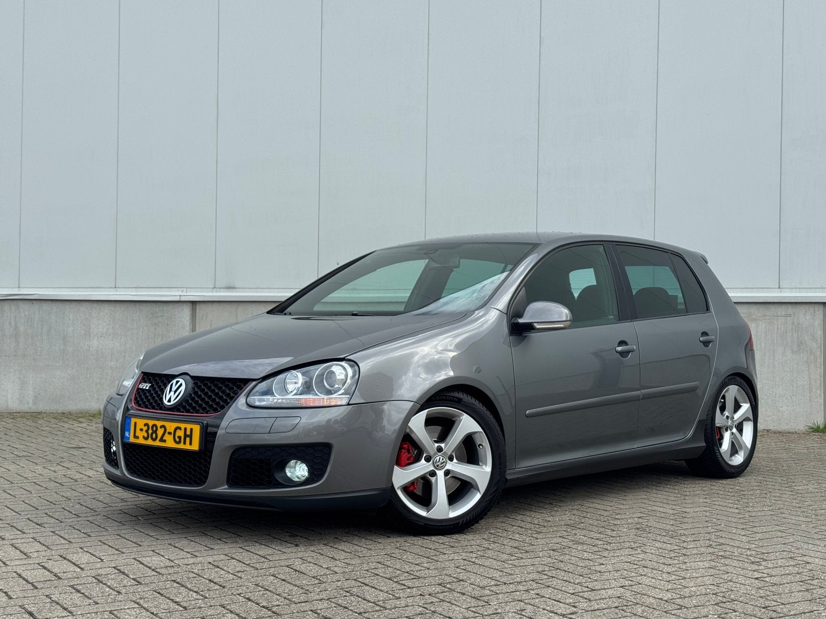 Volkswagen Golf 2.0 GTI 147KW 3D 2007 Grijs, 4 cilinders, Handgeschakeld, Voorwielaandrijving, 13 km/l