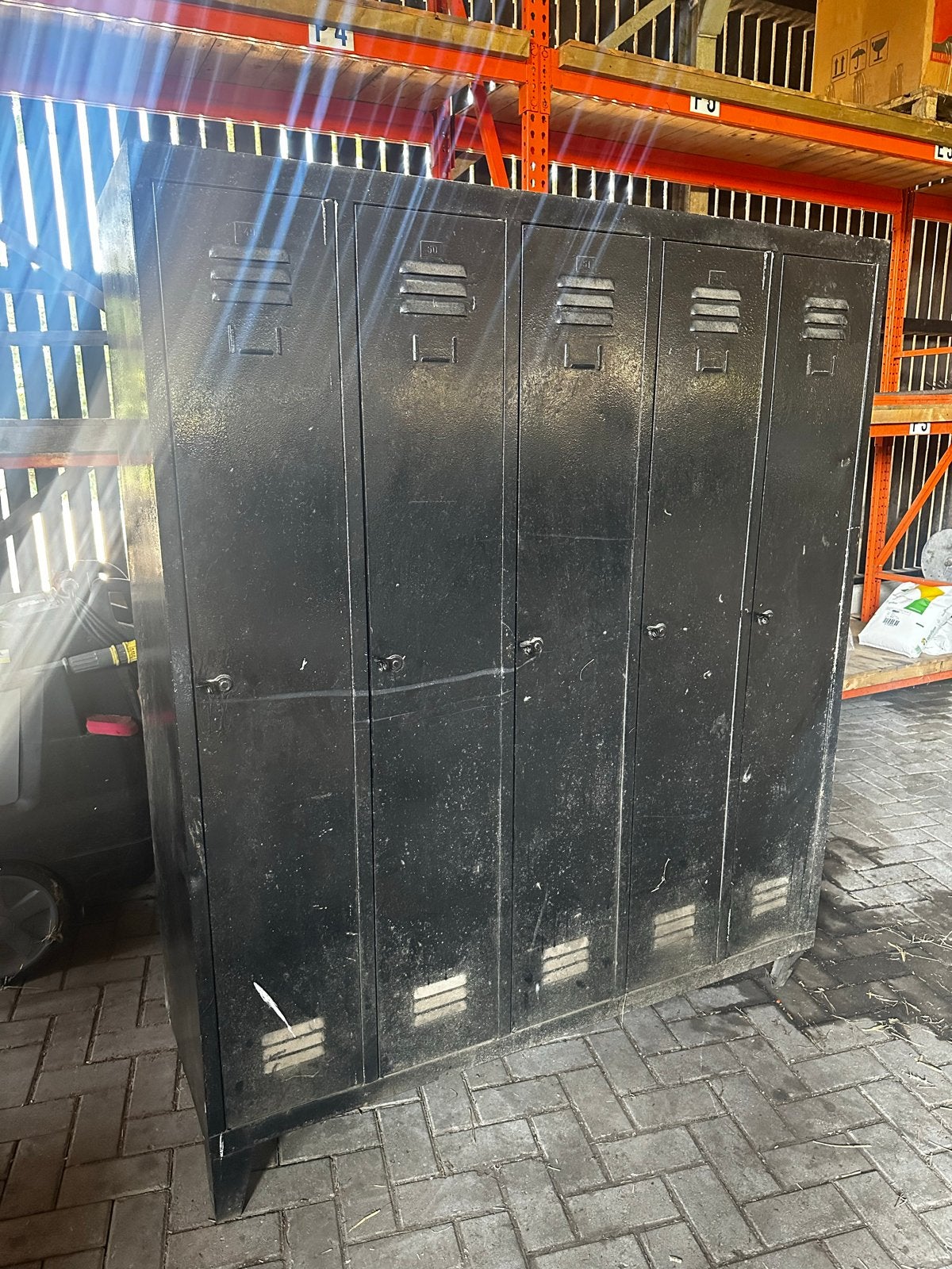 Zwarte metalen locker met 5 deuren, Ophalen of Verzenden, Gebruikt