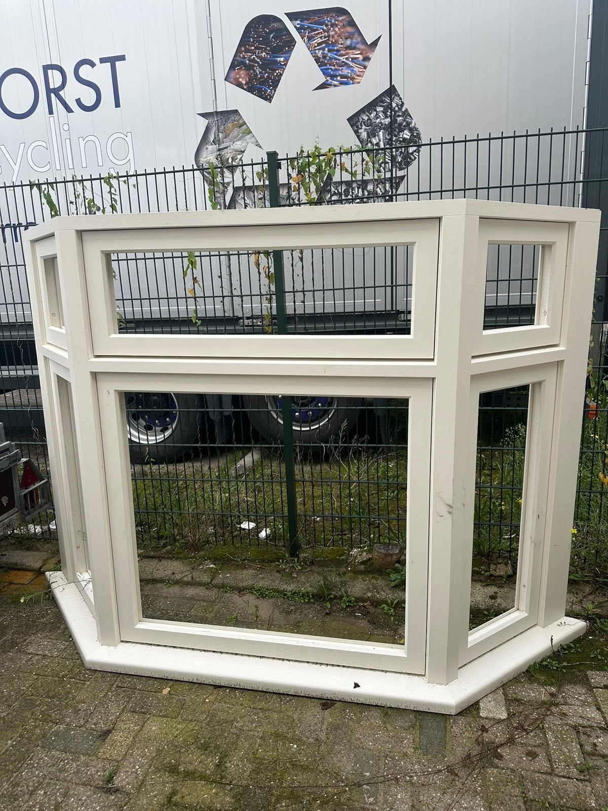Hardhouten erker met 45 graden hoeken, Ophalen, Gebruikt, Gevelraam of Ruit, 160 cm of meer