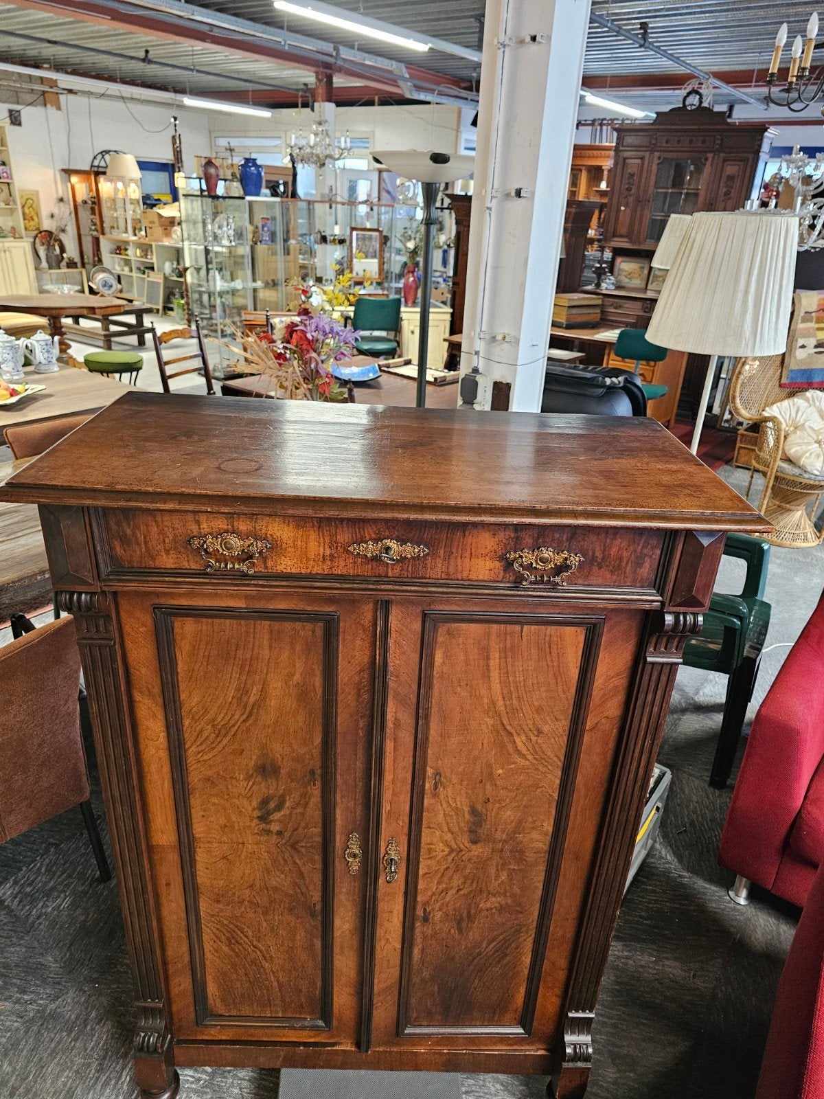 Antieke houten kast met lade en deuren, Ophalen of Verzenden