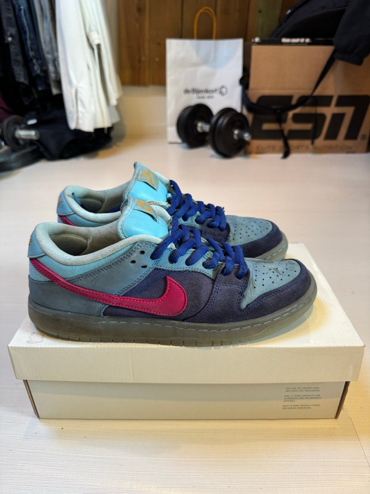 Nike SB Dunk Low run the jewels - 42.5, Blauw, Ophalen of Verzenden, Sneakers of Gympen, Gedragen