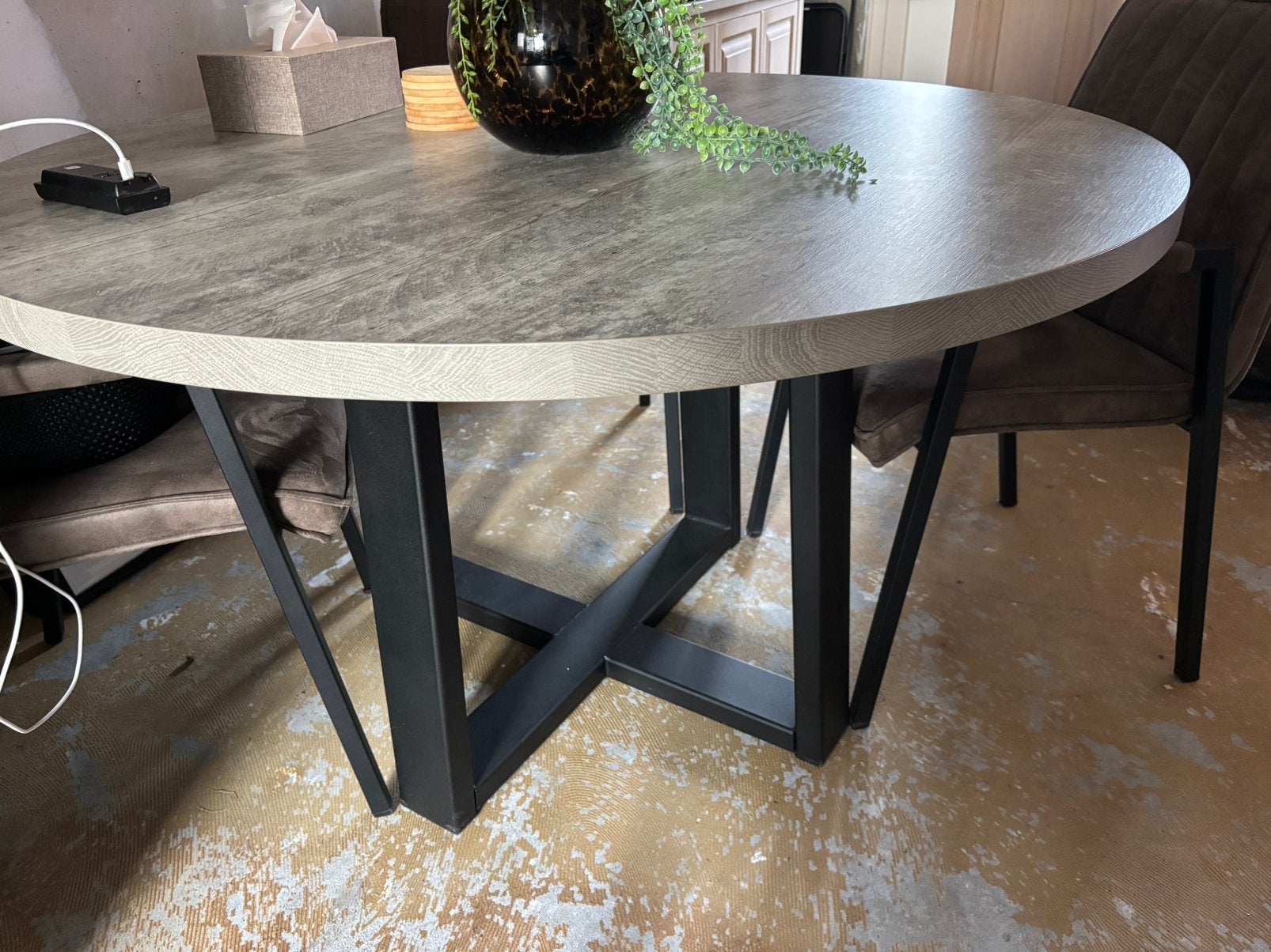 Eettafel 130 rond staal onderstel zwart, Ophalen, Rechthoekig, 100 tot 150 cm, 50 tot 100 cm