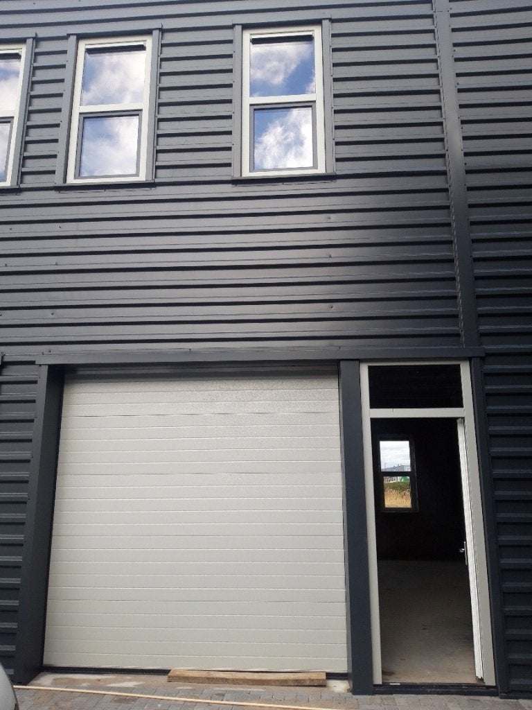 Verhuur bedrijfspand (kantoor en opslag ruimte), 124 m², Huur, Bedrijfsruimte