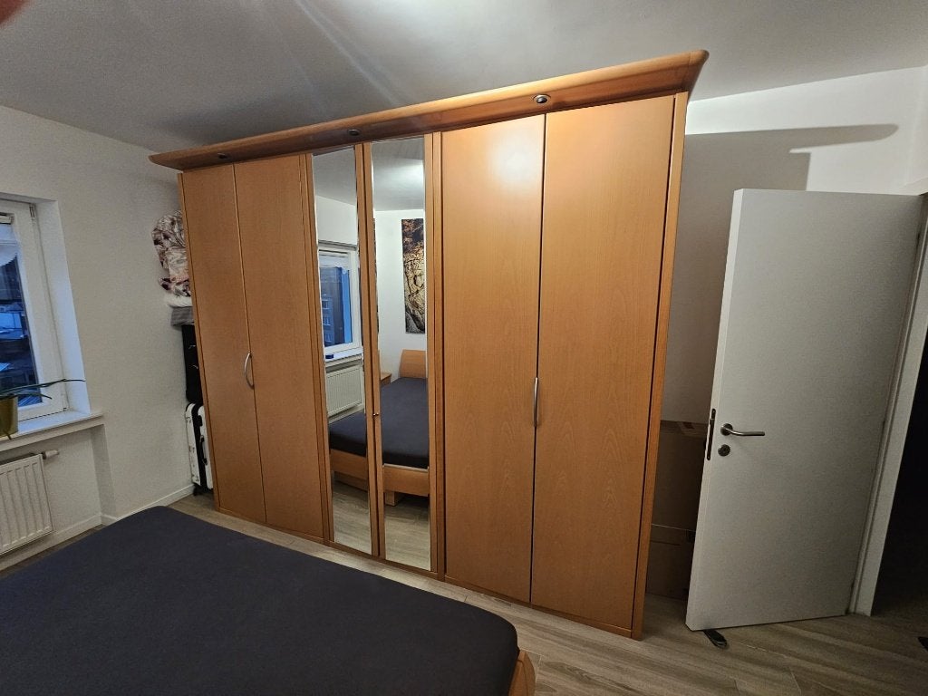 Grote Hülsta kledingkast 285 cm – spiegels en verlichting, Verzenden, 50 tot 75 cm, 200 cm of meer, 200 cm of meer