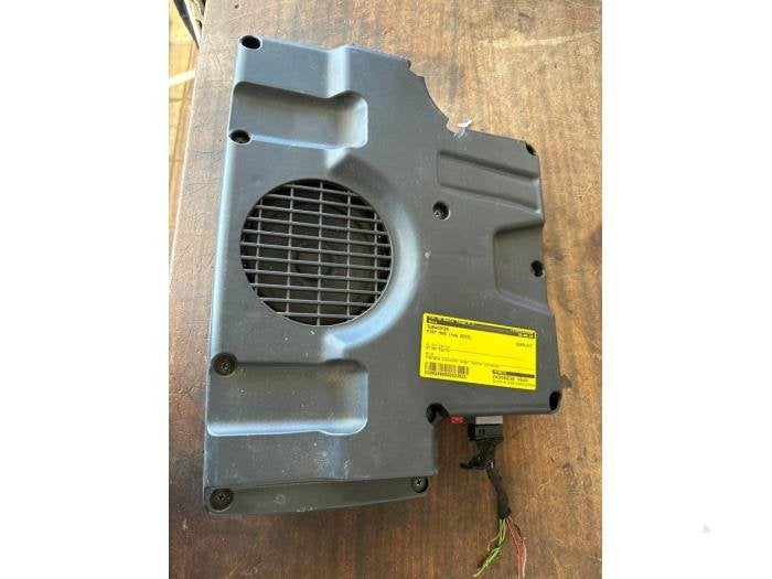 Subwoofer van een Fiat 500, Gebruikt, -, -, Fiat