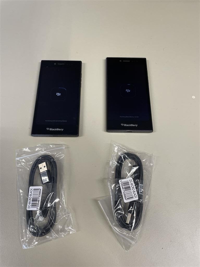 blackbarry Leap 16GB Smartphone twee stuks, Telecommunicatie, Mobiele telefoons | Blackberry, Zo goed als nieuw, 6 megapixel of meer