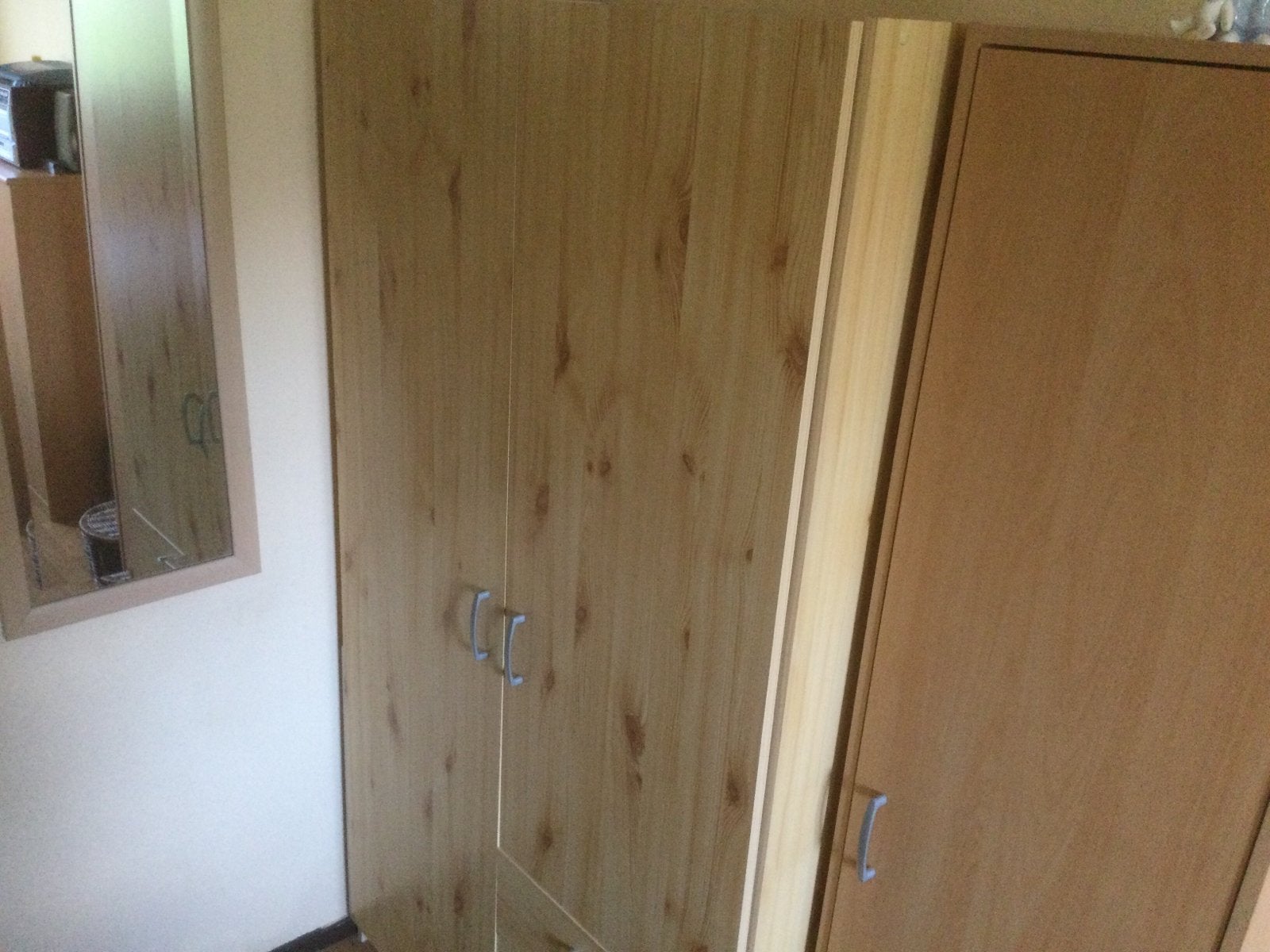 Gratis grenen look kast, Huis en Inrichting, Ophalen, Gebruikt