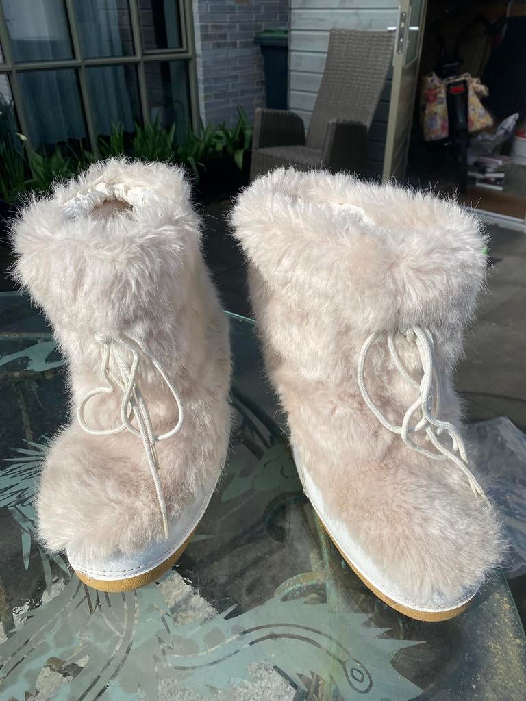 Warme Barts sneeuwlaarzen maat 36-38, comfortabel en modieus, Ophalen of Verzenden, Gedragen, Sneakers of Gympen