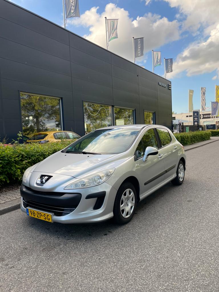 Peugeot 308 1.4 VTI 16V 2008 met APK snel ophalen €1399, 15 km/l, Zwart, Origineel Nederlands, 57 €/maand