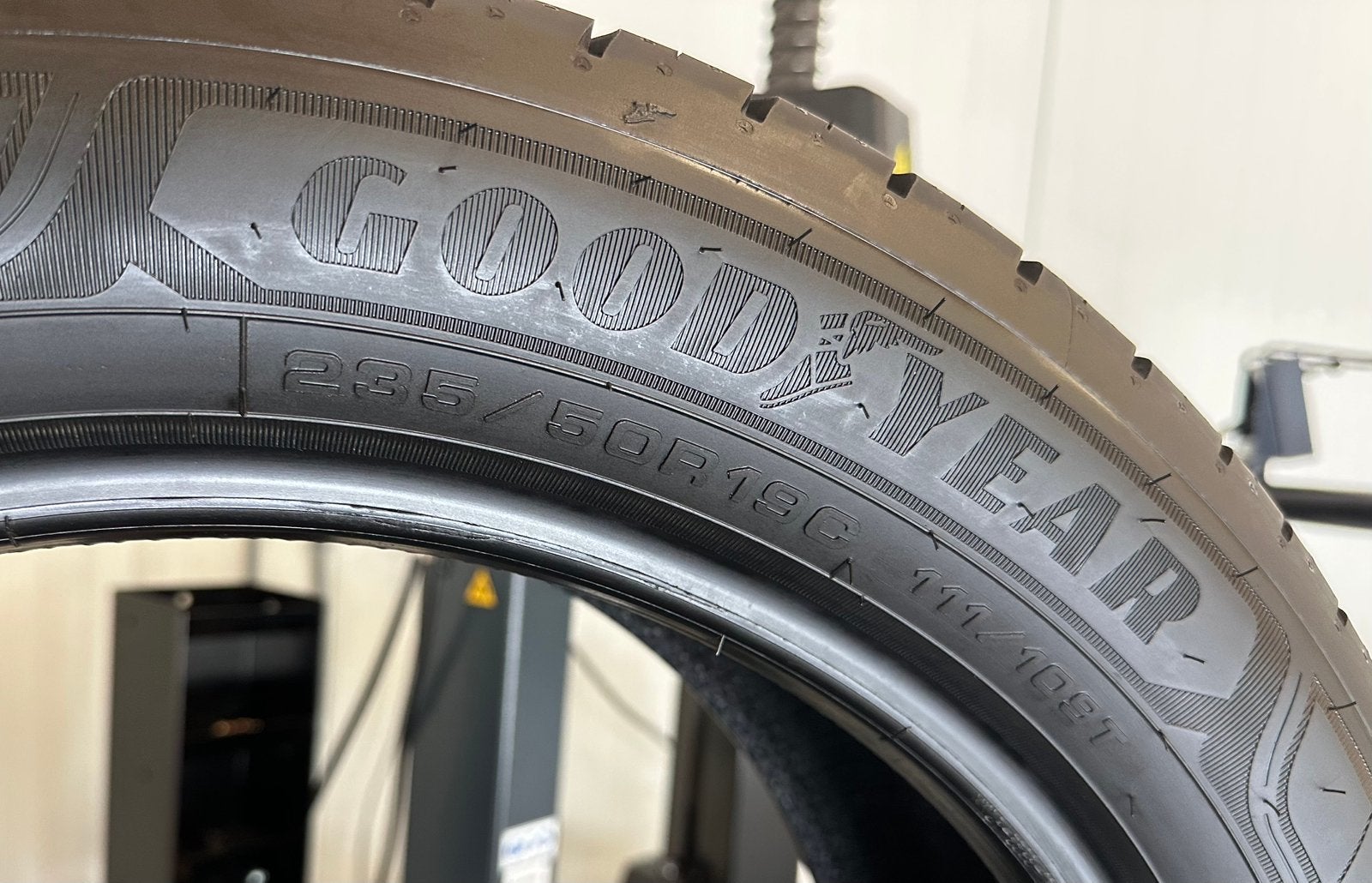 Set Goodyear 235 50 19 C Zomerbanden Cargo Incl. Montage, 19 inch, Bestelwagen, Goodyear, Nieuw