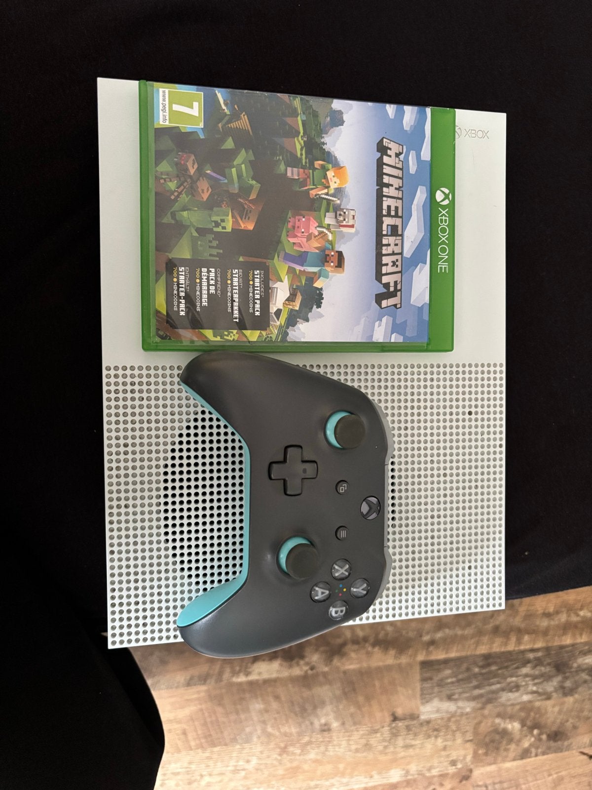 Xbox One S 1tb met controller en Minecraft, Ophalen, Xbox One S, Zo goed als nieuw, Met 1 controller