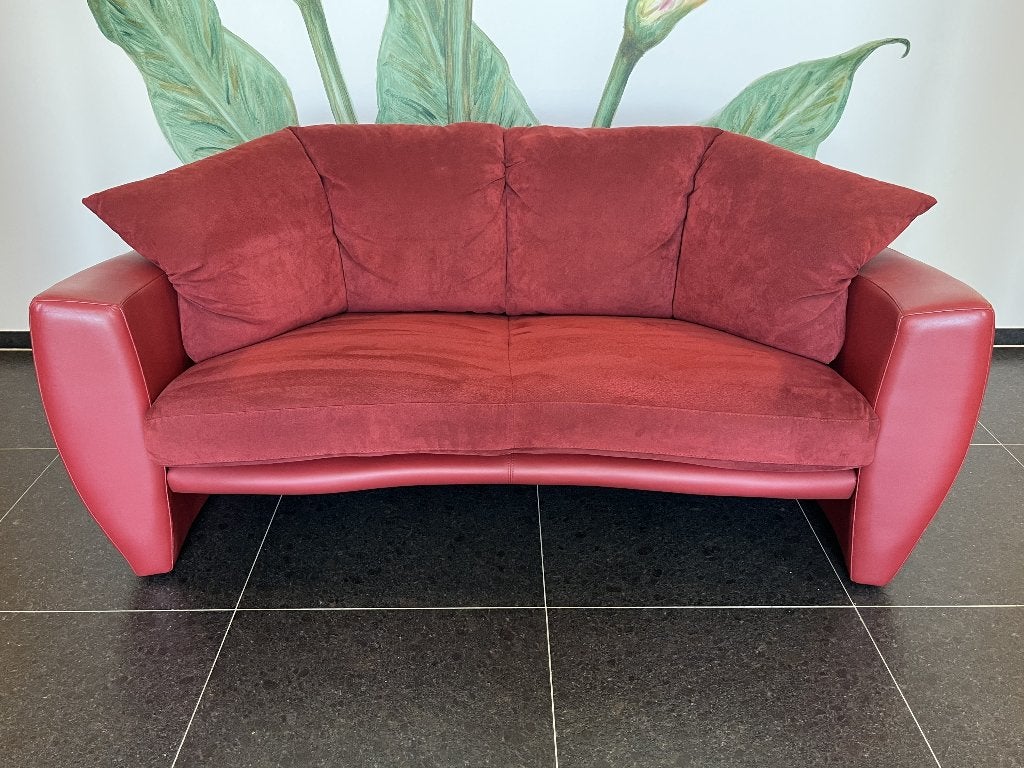 Stijlvolle Leolux Vinja 2-zits designbank in koraalrood leer, Ophalen, Gebruikt, Modern organische designstijl, 150 tot 200 cm