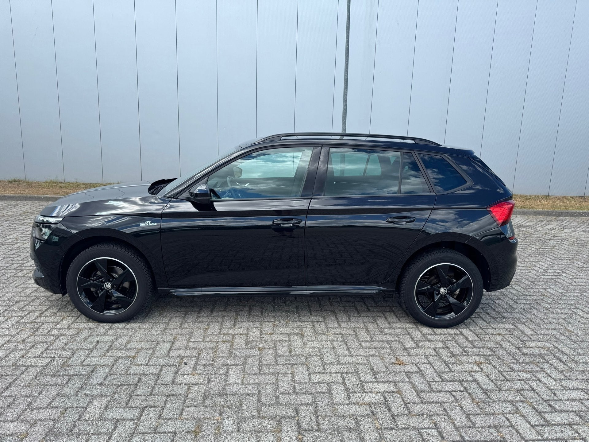 Skoda KAMIQ 1.5 TSI ACT Business Edition , Monte Carlo Autom, Auto's, Euro 6, 4 cilinders, 150 pk, Zwart