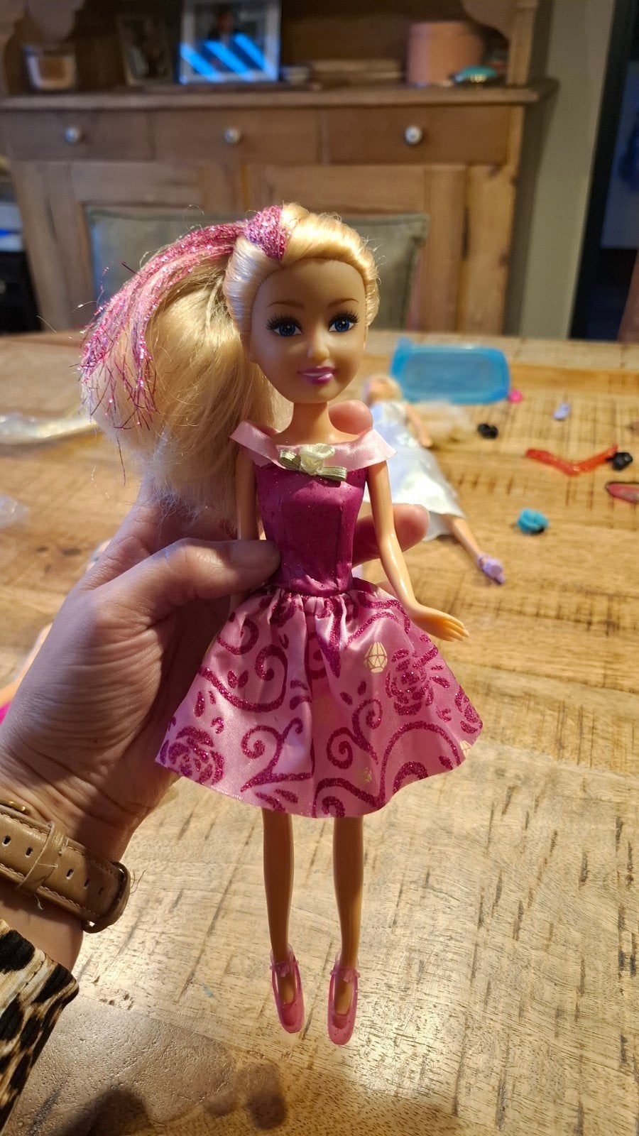 Mooie Barbiepop met roze jurk en blond haar, Ophalen of Verzenden, Zo goed als nieuw, Barbie