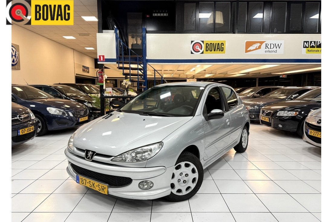 Peugeot 206 1.4 Air-line 3 Airco, Stof, 31 €/maand, 4 cilinders, Origineel Nederlands