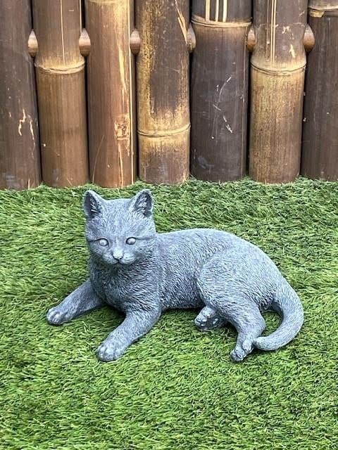 Poes nr.2330, Tuin en Terras, Tuinbeelden, Ophalen, Nieuw, Beton, Dierenbeeld