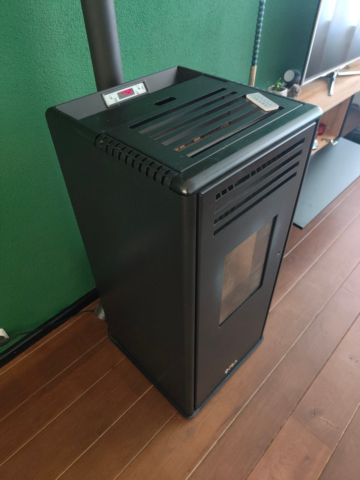 COLA Smart Pelletkachel - Zwart, gebruikt, Ophalen, Gebruikt, Overige brandstoffen, Pelletkachel