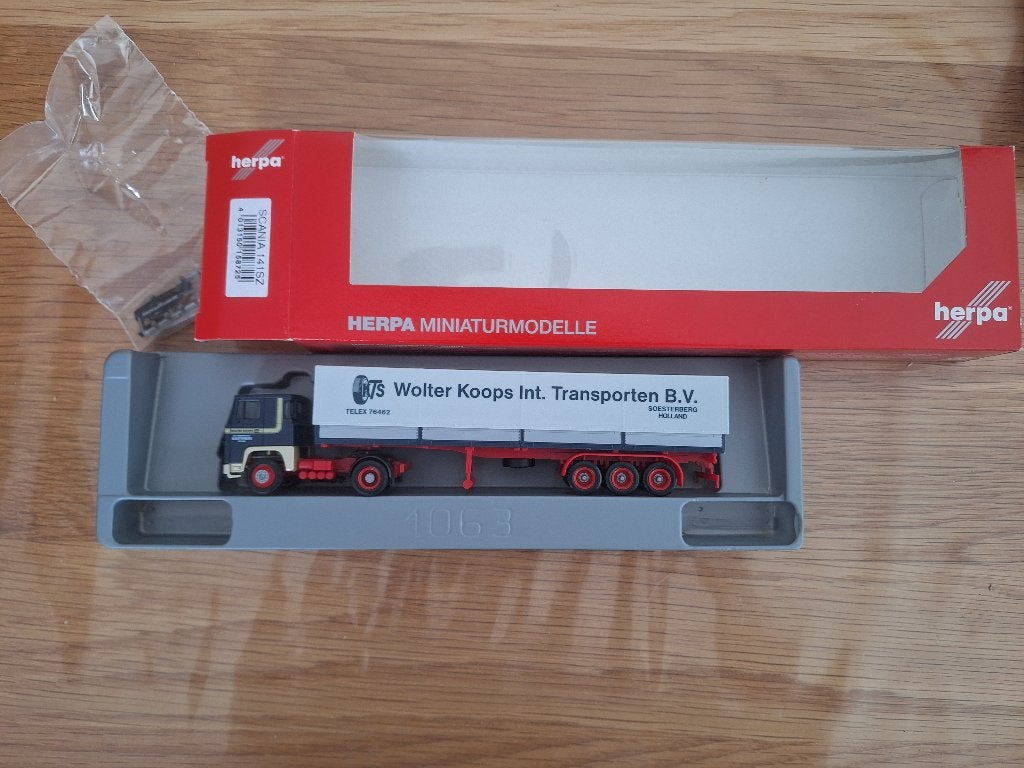 Herpa Scania 141 Wolter Koops, Ophalen, Zo goed als nieuw, Bus of Vrachtwagen, Herpa