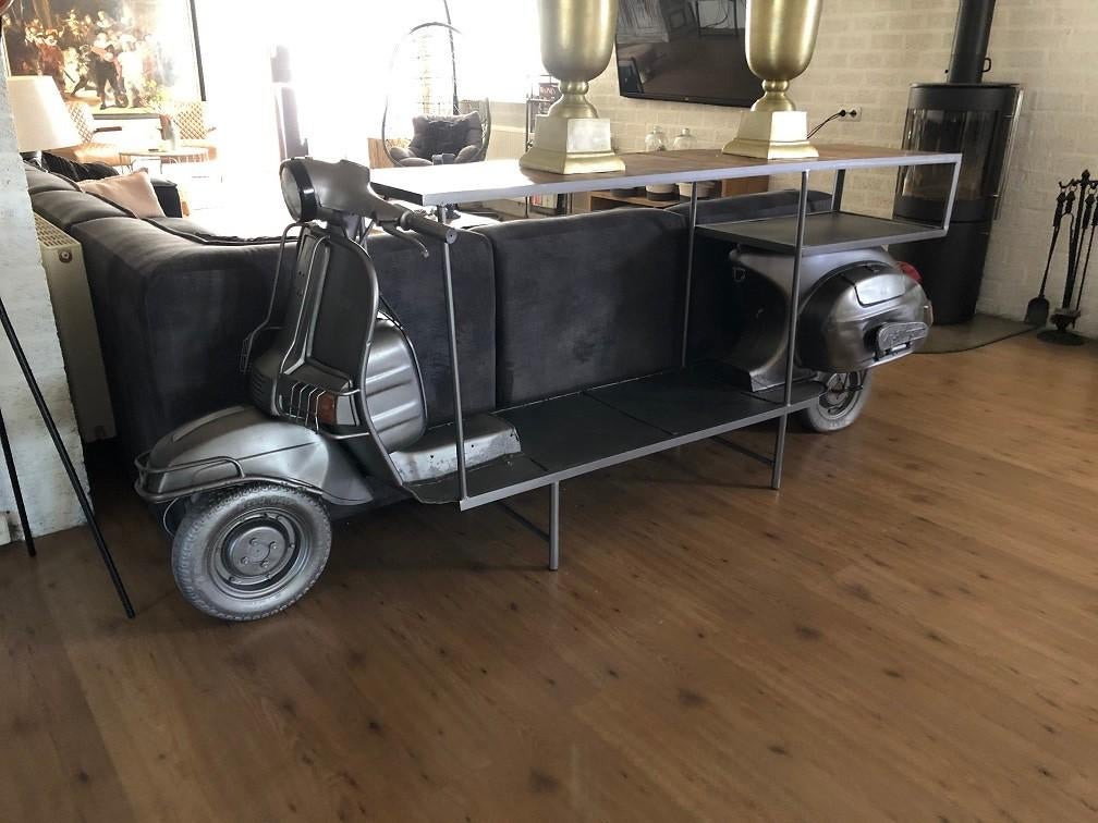 Prachtige sidetable, siertafel, bartafel op scooter, ., Ophalen of Verzenden, Zo goed als nieuw, .