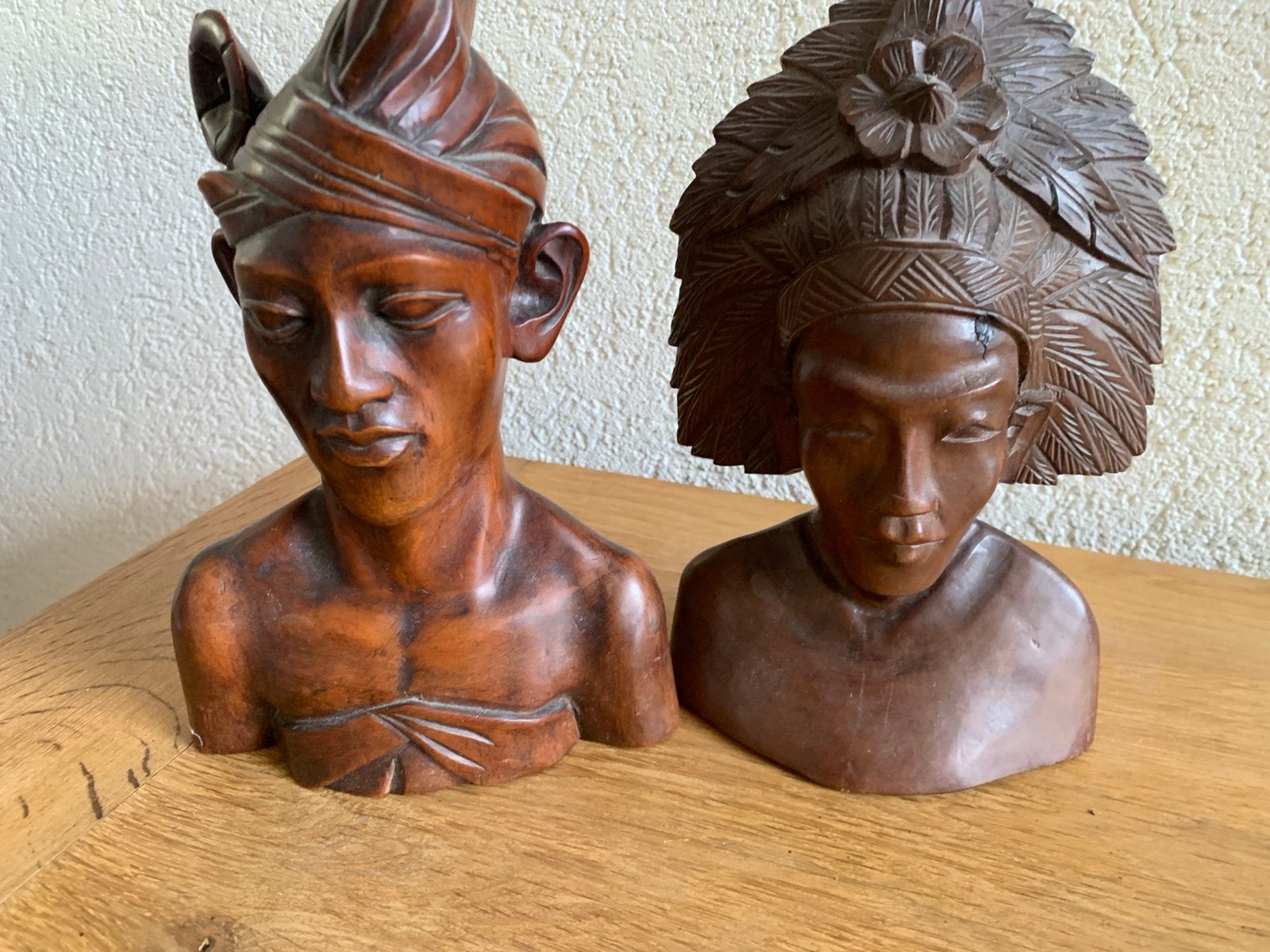 Indonesie Balinese hardhouten bustebeelden, Ophalen of Verzenden, 20 - 50 cm, Beeld, Hout