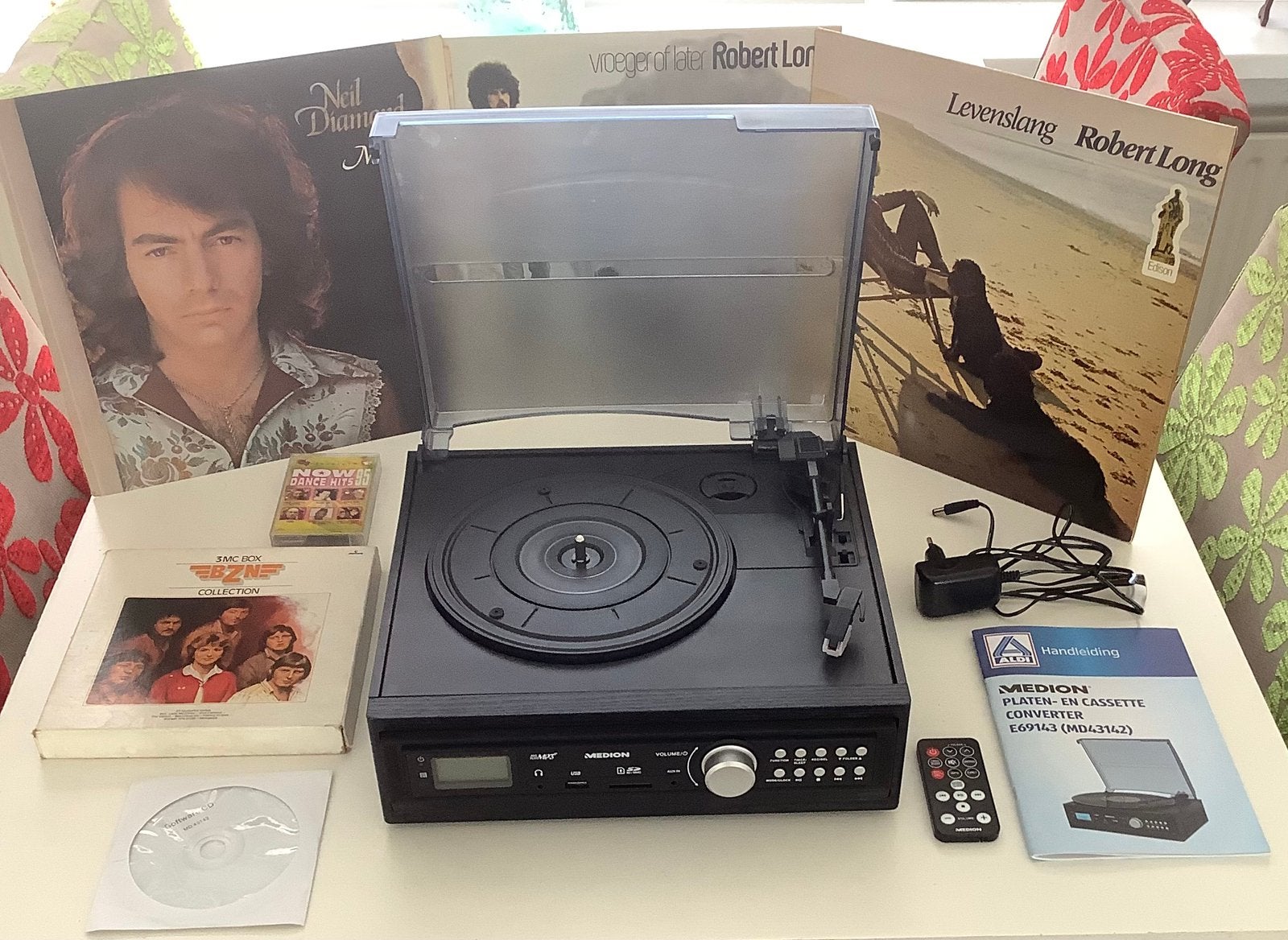 Nieuwe Medion all-in platen en casette speler en overzetten, Audio, Tv en Foto, Platenspelers, Ophalen, Nieuw, Platenspeler, Overige merken