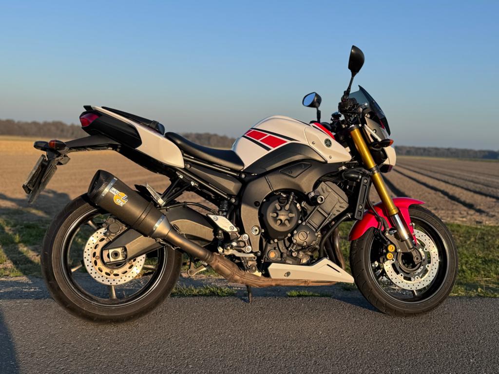 Yamaha FZ8 2013 Anniversary Edition - 41.500 km, Motoren, Sportuitlaat, 4 cilinders, Motorrijbewijs A, Gebruikt