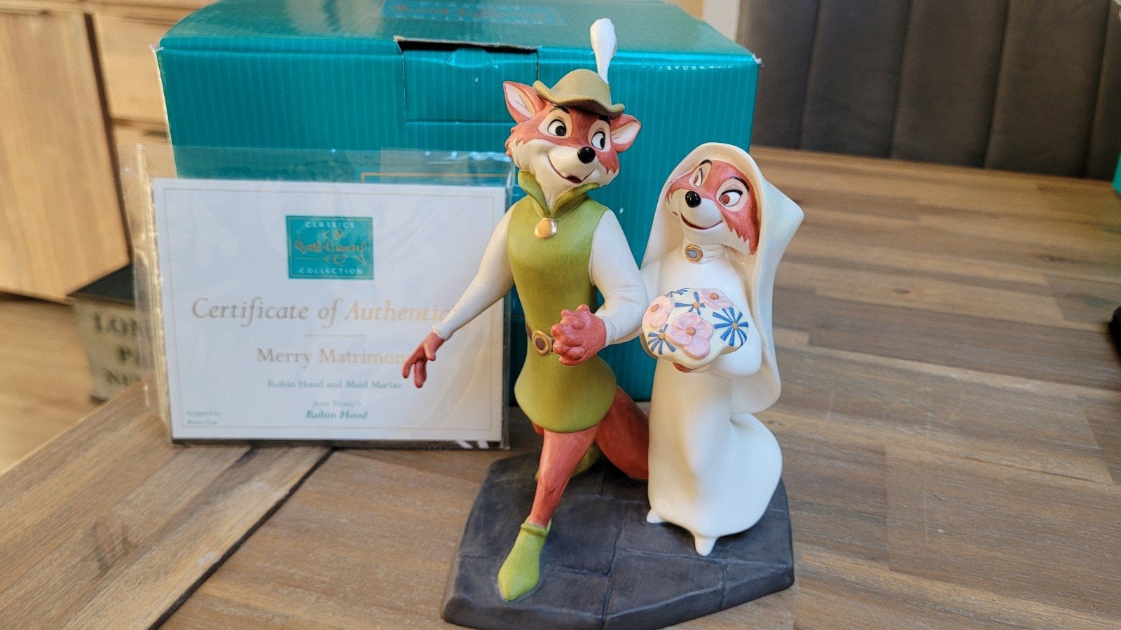 Wdcc Robin Hood en Maid Marian, Ophalen, Zo goed als nieuw, Beeldje of Figuurtje