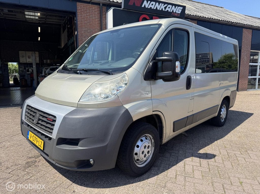 Fiat Ducato bestel 30 3.0 MultiJet KH1 DC invalide Automaat, Auto's, Bestelauto's, Automaat, 4 cilinders, 4 stoelen, 2500 kg
