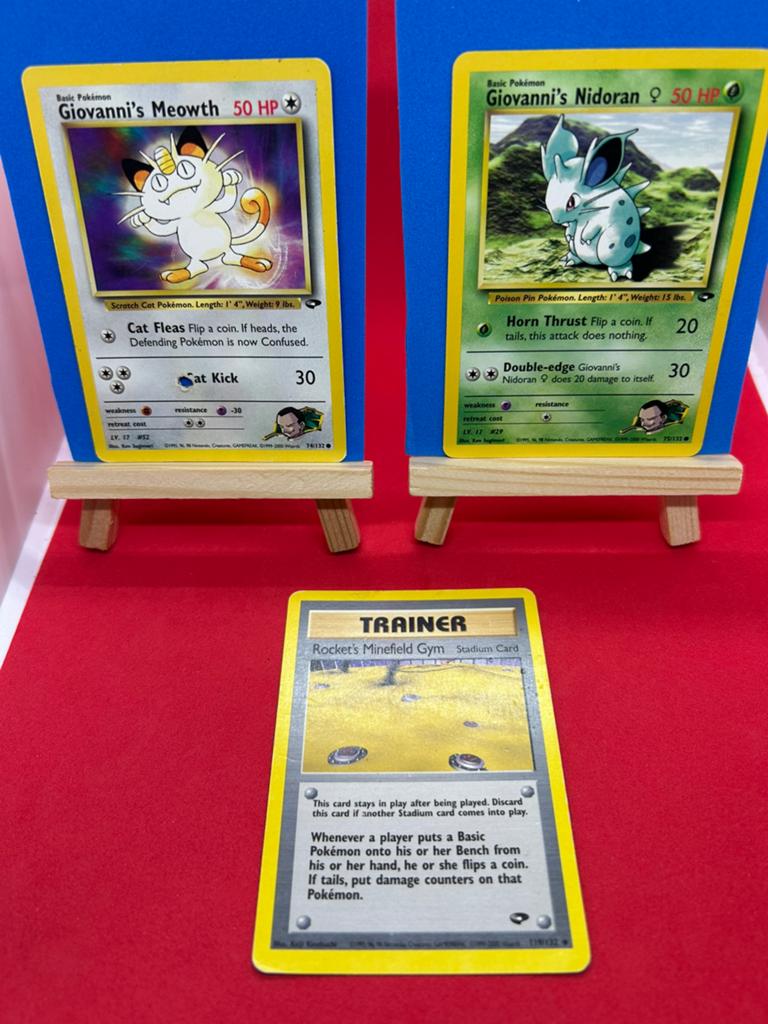 Giovanni Rocket bundel Meowth Nidoran Minefield Gym, Ophalen of Verzenden, Zo goed als nieuw, Meerdere kaarten