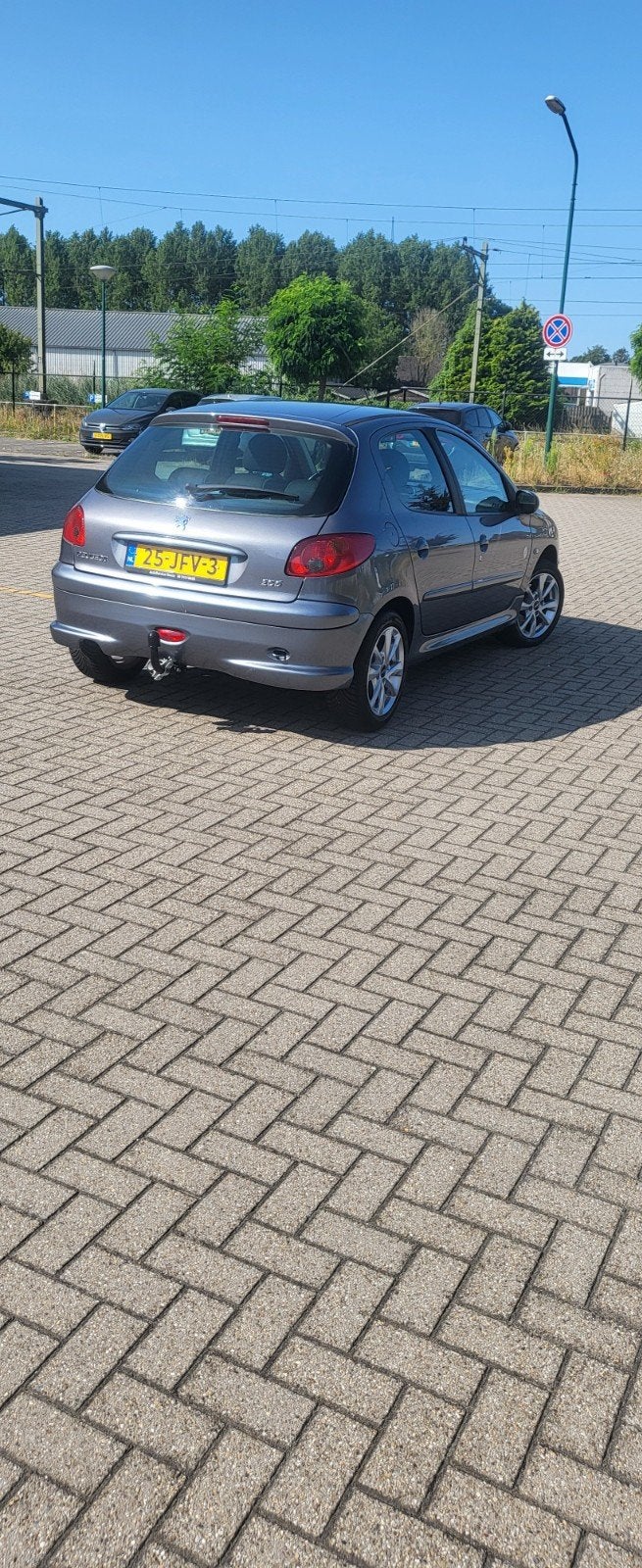 Peugeot 206 1.4 5D 2009 Grijs, Auto's, Voorwielaandrijving, 31 €/maand, 4 cilinders, Origineel Nederlands