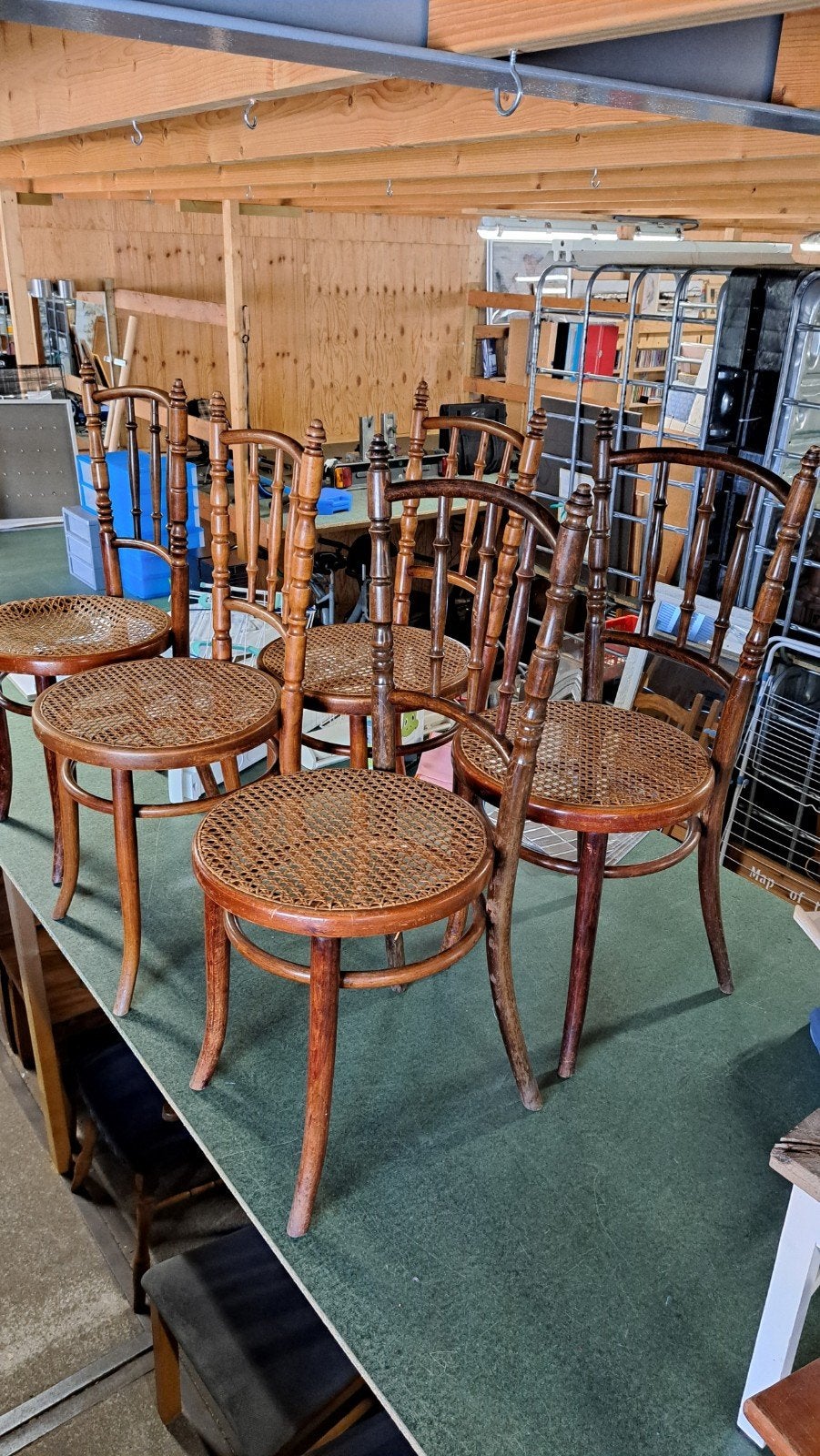 Set van 4 Thonet stoelen met rotan zitting, Ophalen