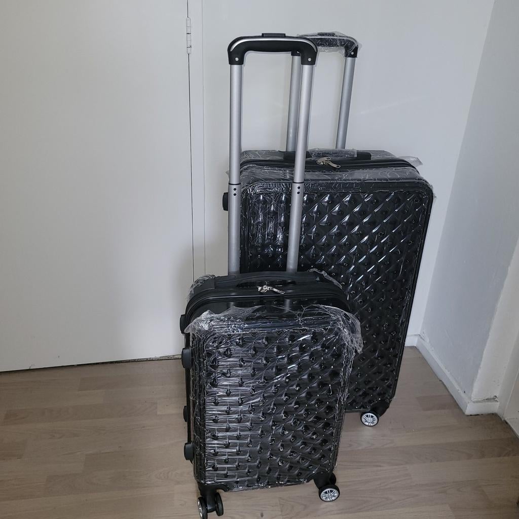 Zwarte koffer set (2 stuks), Hard kunststof, 45 tot 55 cm, Zo goed als nieuw, 70 cm of meer