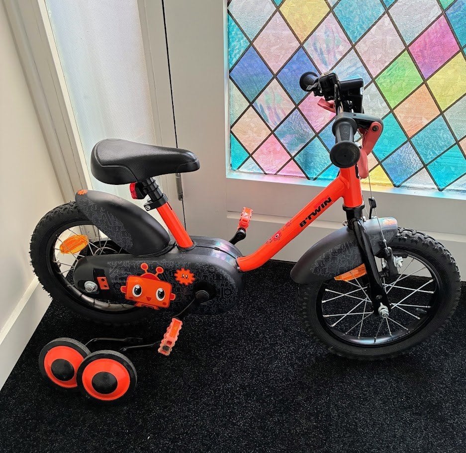 B'TWIN Decathlon kinderfiets 14 inch, Ophalen, Zijwieltjes, Velgrem, Minder dan 16 inch
