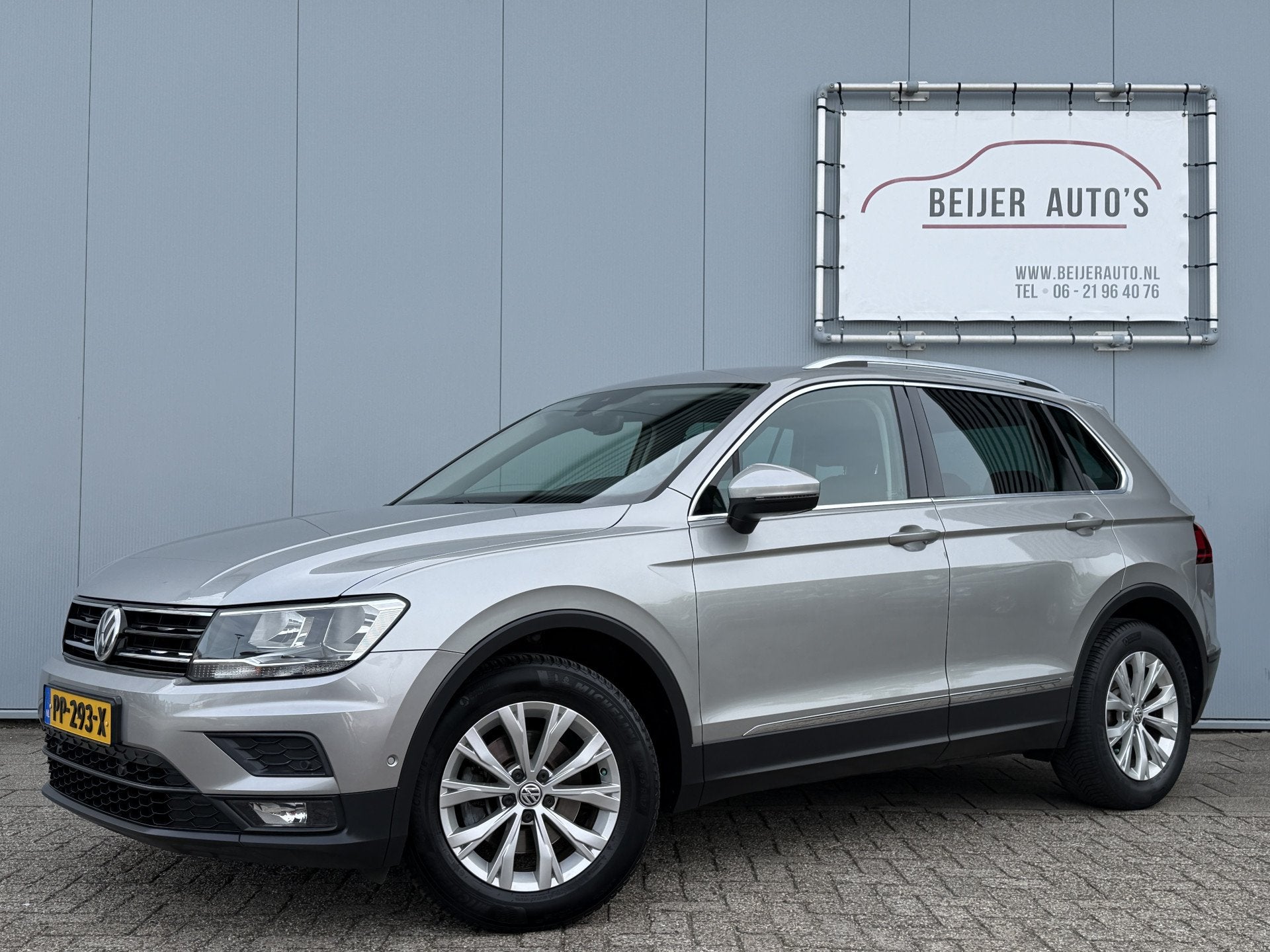 Volkswagen Tiguan 1.4 TSI Comfortline Business Carplay/Trekh, Voorwielaandrijving, Stof, Gebruikt, Euro 6