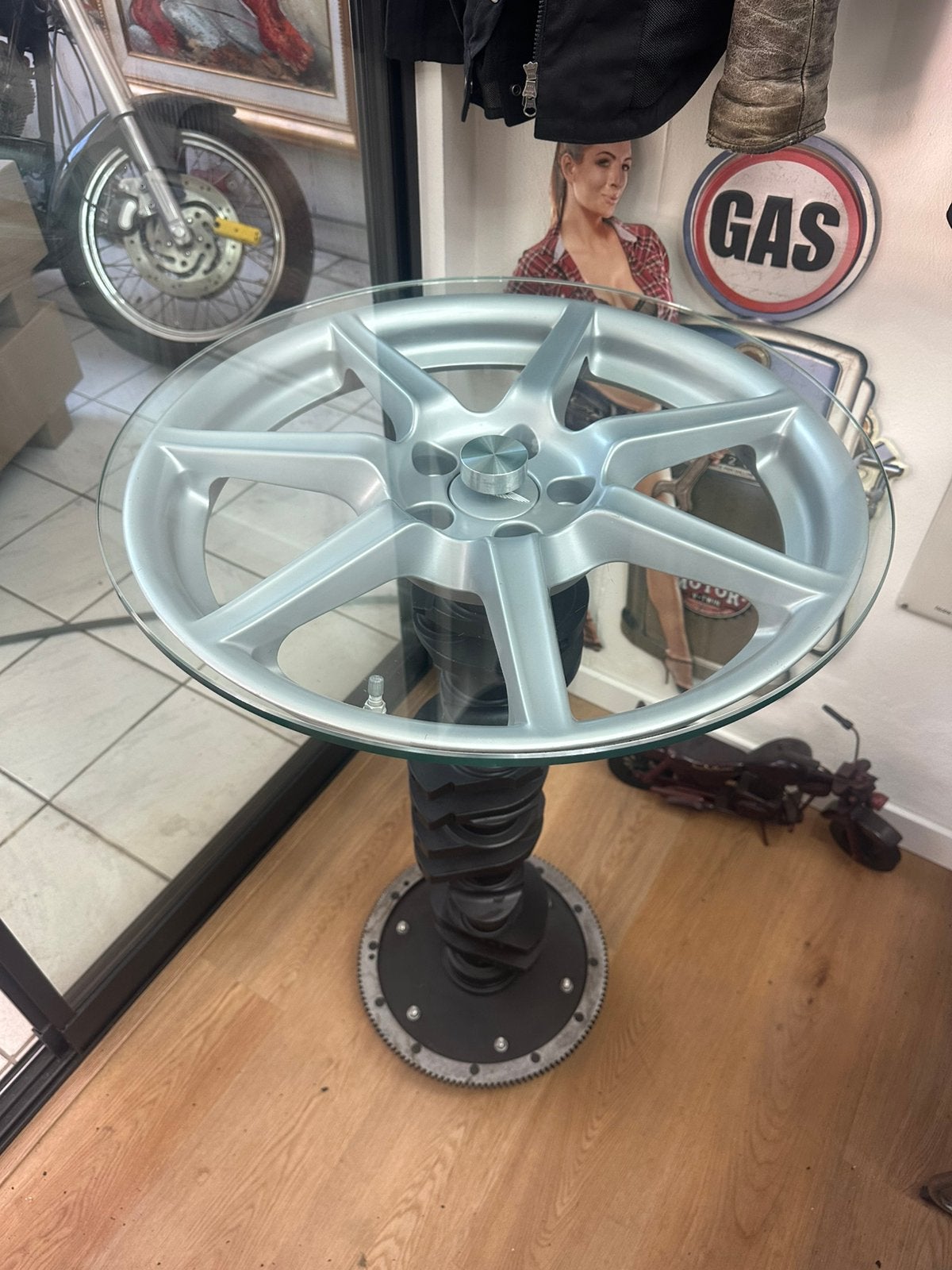 Aston martin / jaguar bijzet tafel mancave uniek!, Ophalen, Zo goed als nieuw, Auto's