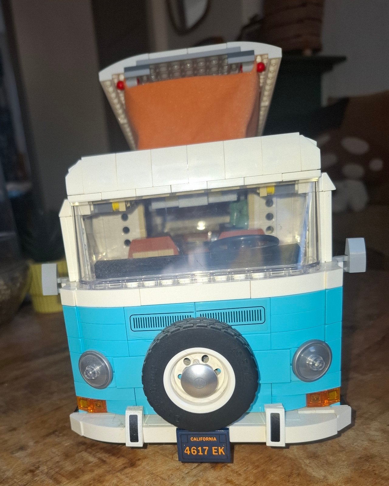 Foto 7 van Lego Volkswagen T2 Camper 10279