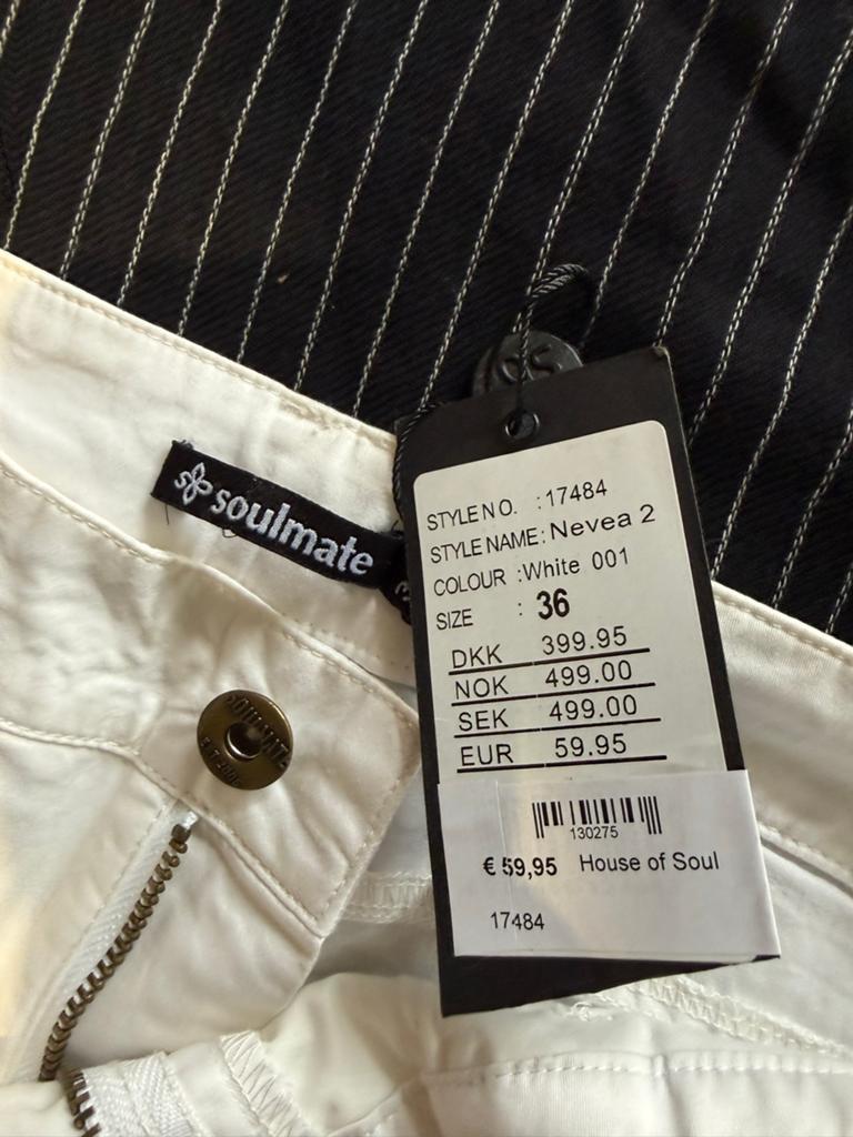 Witte korte broek Soulmate maat 36, Kleding | Dames, Kort, Wit, Nieuw, Ophalen of Verzenden