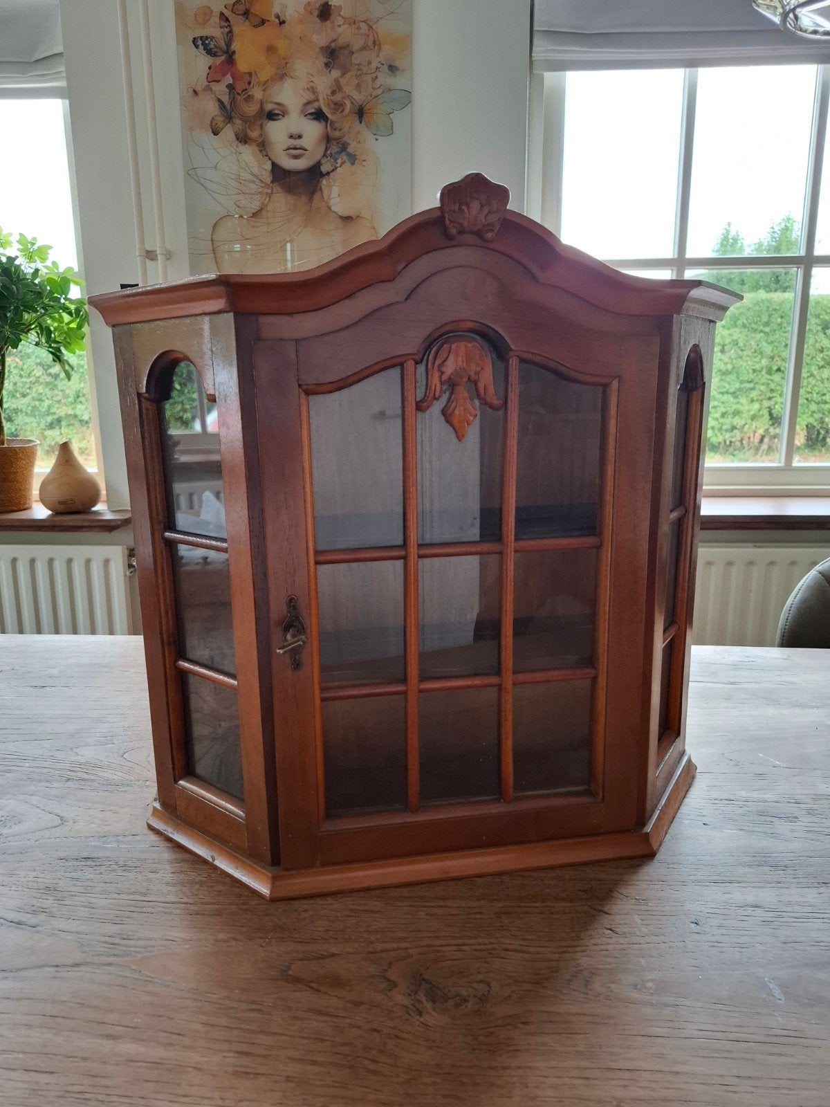 mooie vitrine kastje voor aan de muur, Ophalen, Met deur(en), 50 tot 100 cm, Minder dan 25 cm