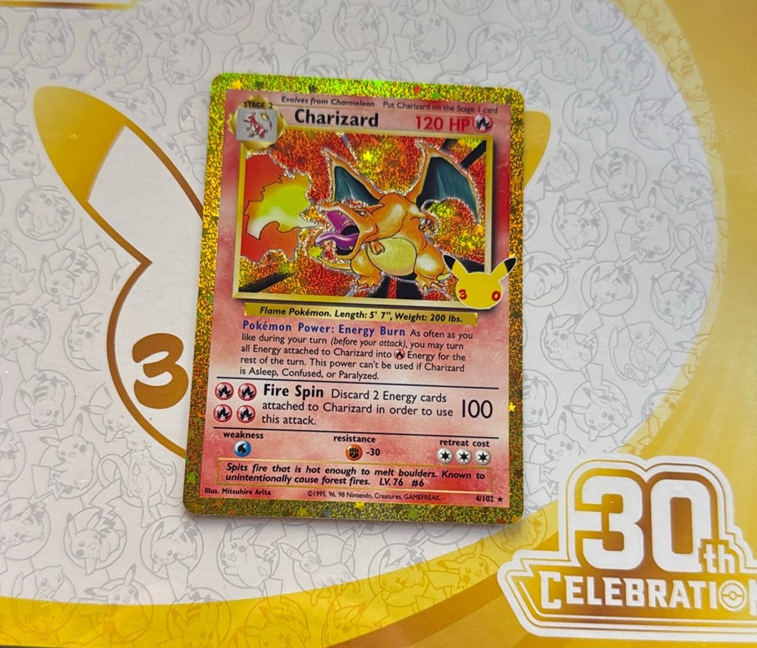 Charizard 4/102 Me: 30th Celebration, Hobby en Vrije tijd, Ophalen, Zo goed als nieuw, Losse kaart
